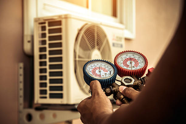 Professional Hvac technician working in Long Branch, VA